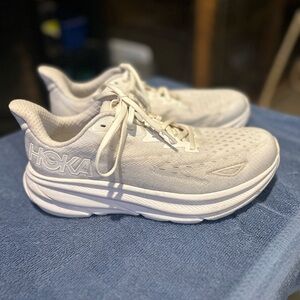 Hoka Clifton Cream/white Running Shoes